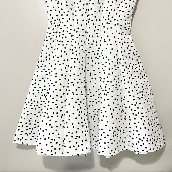Gabby Skye White Black Polka Dot Fit and Flare Dress Sleeveless Cocktail Size 6 - Picture 7 of 13